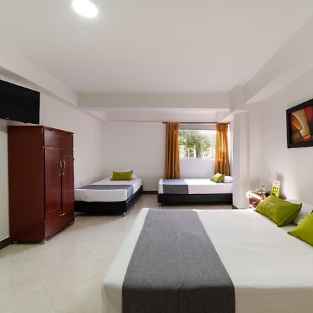 Hotel Ayenda 1234 Imperio 70 Medellín Exteriér fotografie