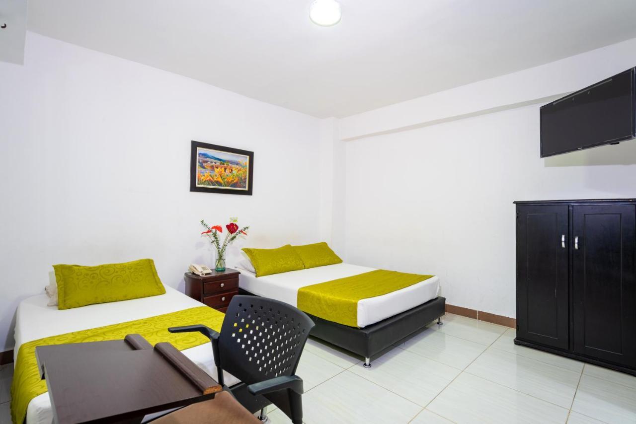 Hotel Ayenda 1234 Imperio 70 Medellín Exteriér fotografie