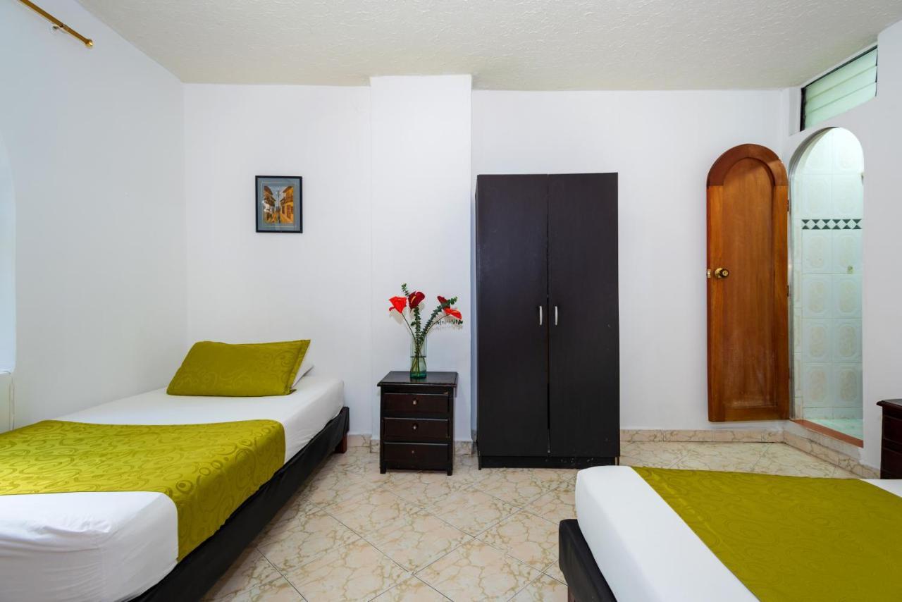 Hotel Ayenda 1234 Imperio 70 Medellín Exteriér fotografie