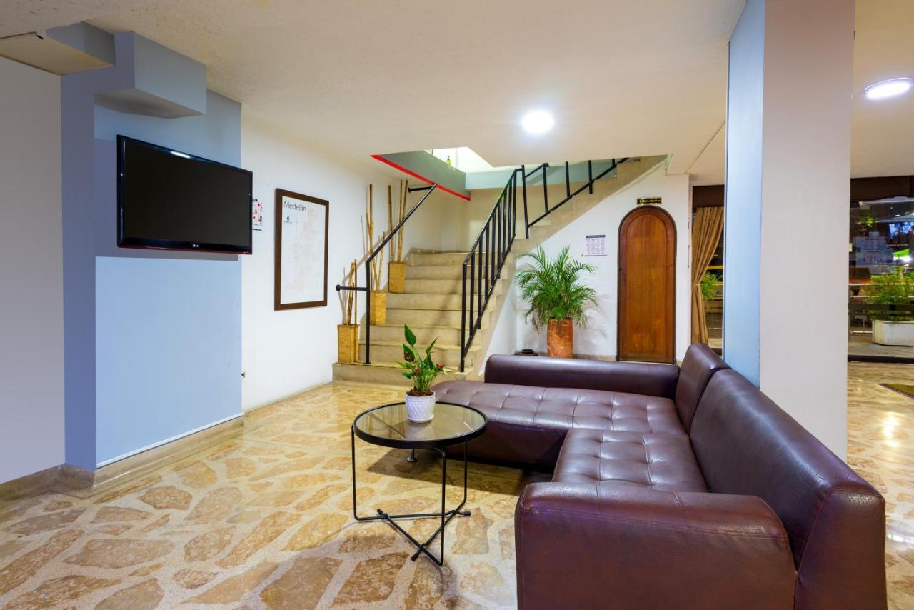 Hotel Ayenda 1234 Imperio 70 Medellín Exteriér fotografie