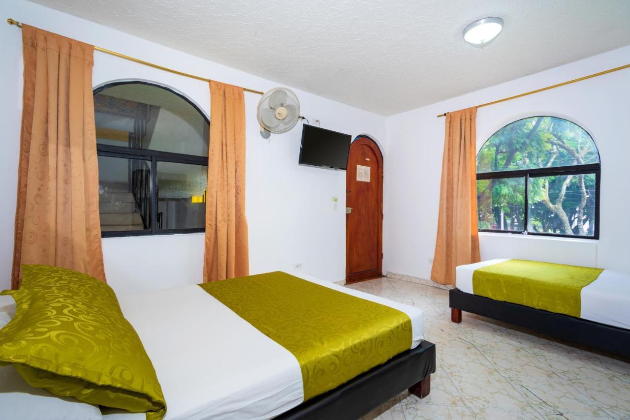 Hotel Ayenda 1234 Imperio 70 Medellín Exteriér fotografie