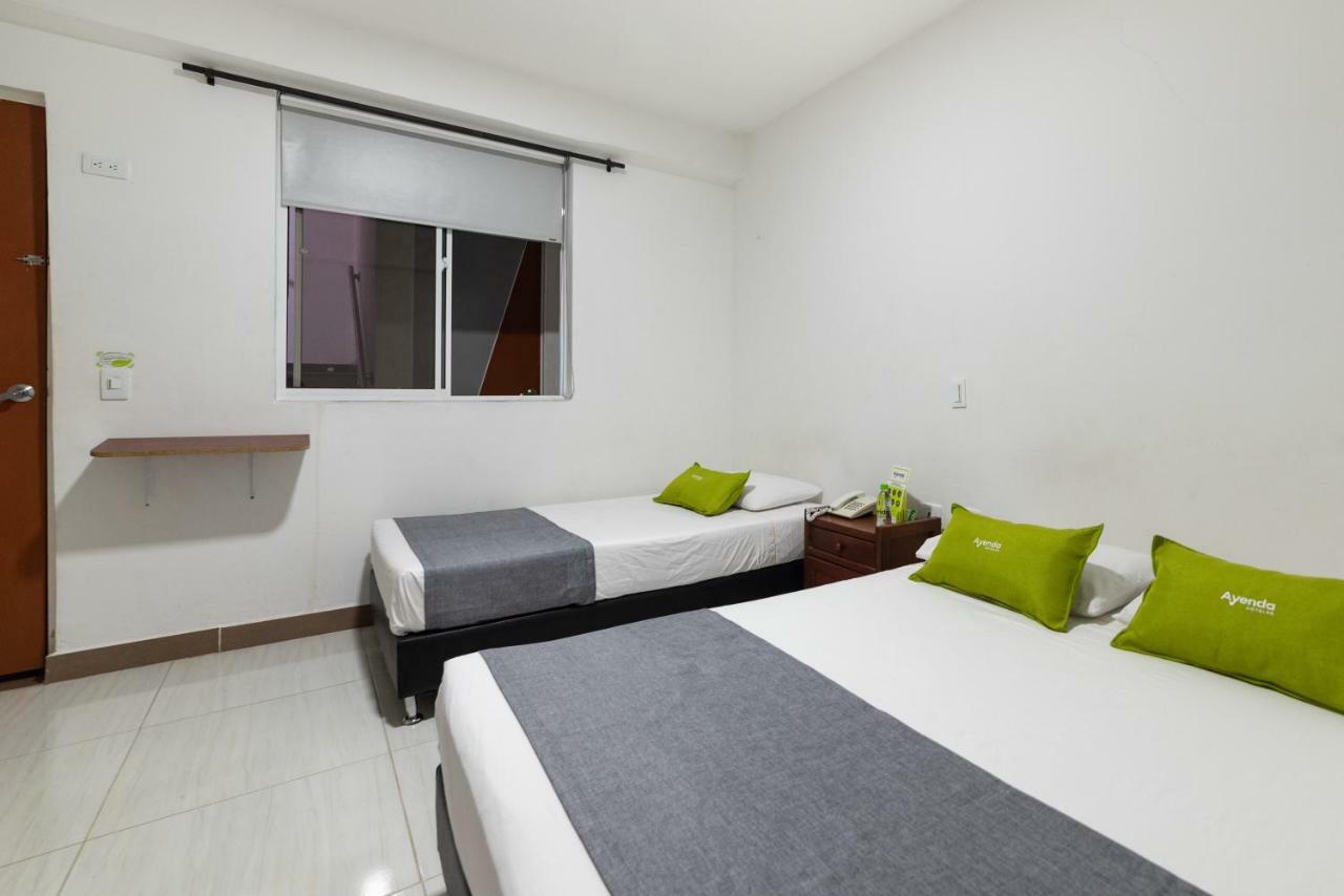 Hotel Ayenda 1234 Imperio 70 Medellín Exteriér fotografie