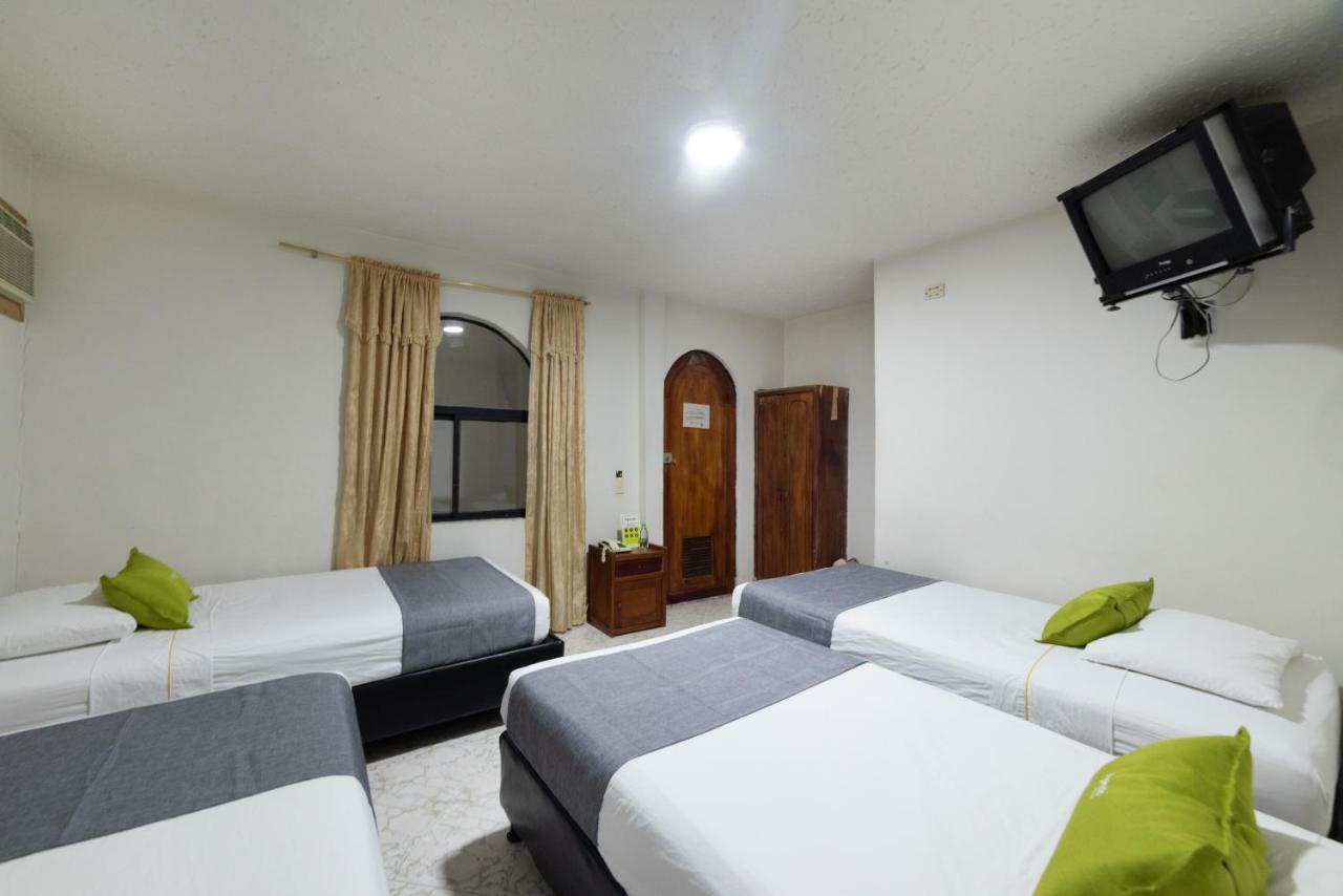 Hotel Ayenda 1234 Imperio 70 Medellín Exteriér fotografie